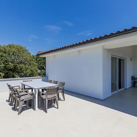 Villa Kliska By Interhome